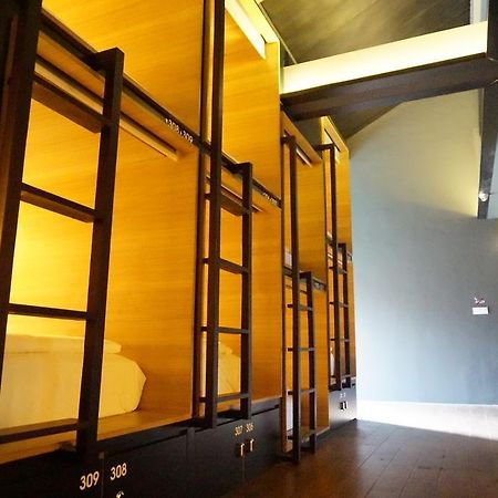 M Boutique Hostel Семиняк Екстериор снимка
