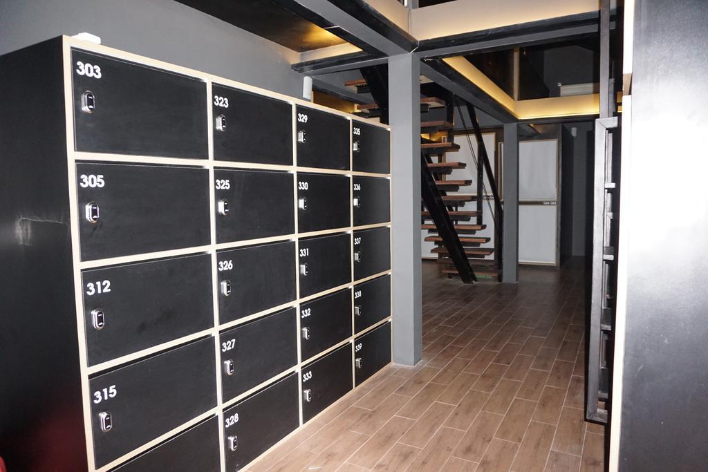M Boutique Hostel Семиняк Екстериор снимка