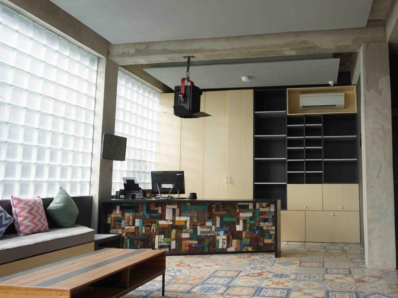 M Boutique Hostel Семиняк Екстериор снимка